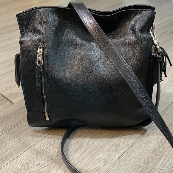 OrYANY Black Leather Large Many Pockets Crossbody Handbag Two Tassels - Picture 3 of 16